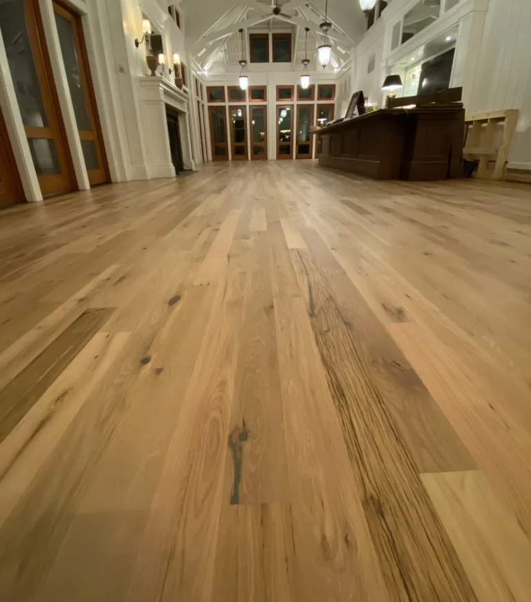 Kentucky paddock oak clean face reclaimed flooring in a large hall
