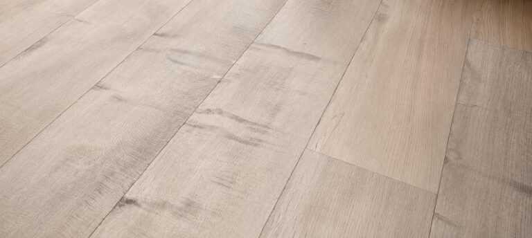 Rift & Quartered Oak flooring